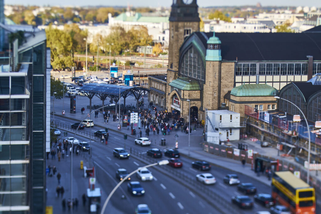 Hauptbahnhof Vorplatz