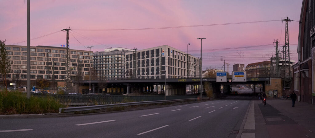 Bahnbrücke über Amsinckstraße